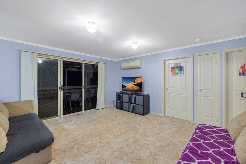 Photo - 45 Sybella Avenue, Koo Wee Rup VIC 3981 - Image 6