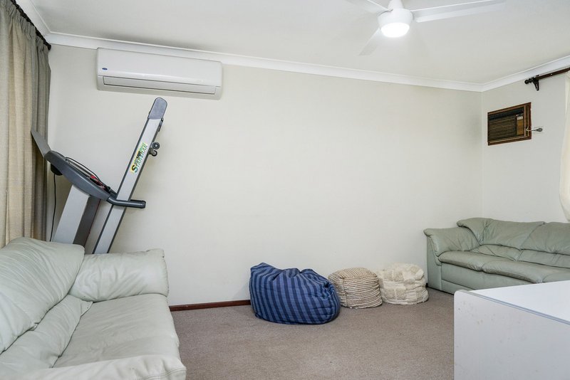 Photo - 45 Tallerack Way, Forrestfield WA 6058 - Image 4