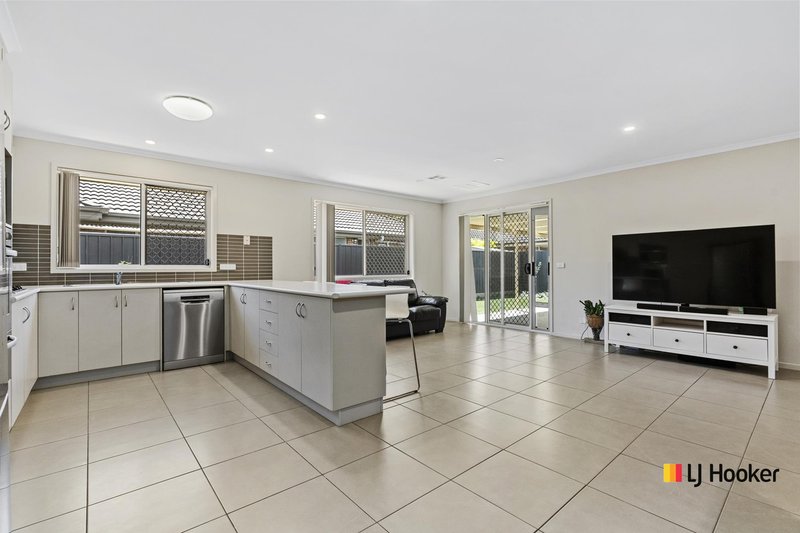 Photo - 45 Tanami Street, Harrison ACT 2914 - Image 3