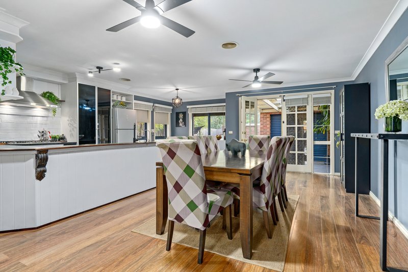 Photo - 45 The Lakes Boulevard, South Morang VIC 3752 - Image 5