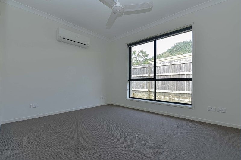 Photo - 45 Trader Crescent, Cannonvale QLD 4802 - Image 14