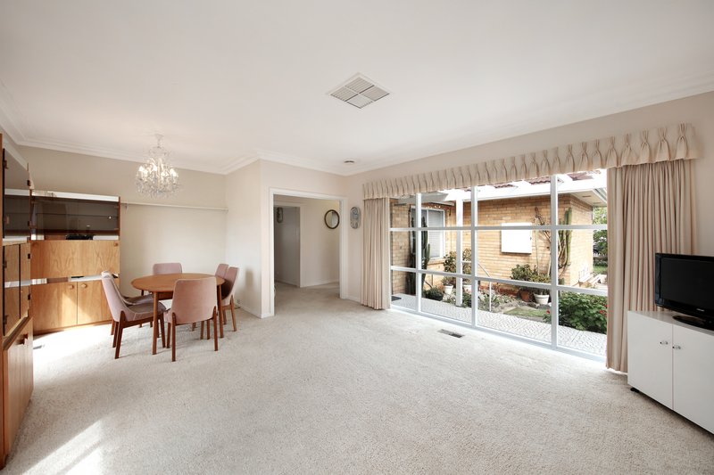 Photo - 45 Valkstone Street, Bentleigh East VIC 3165 - Image 2