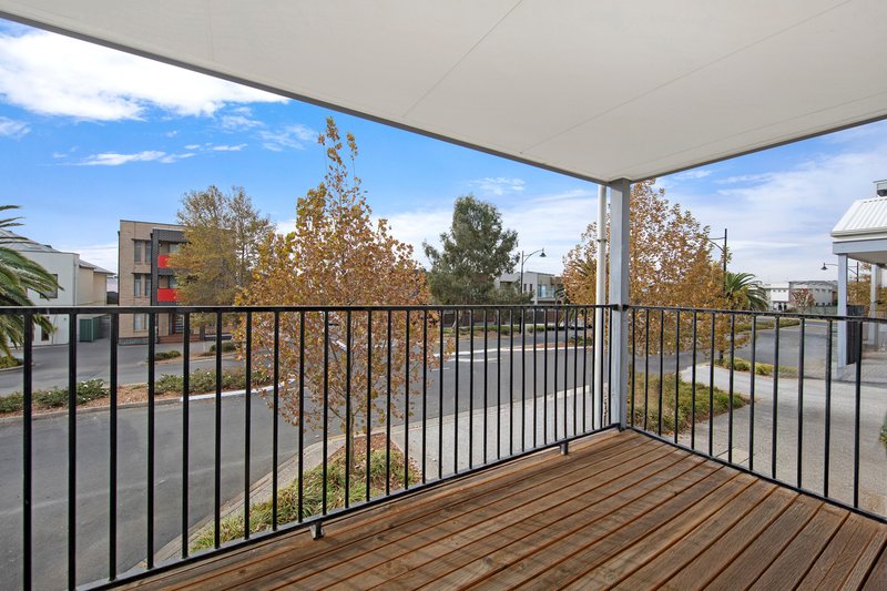 Photo - 45 Victoria Parade, Mawson Lakes SA 5095 - Image 11