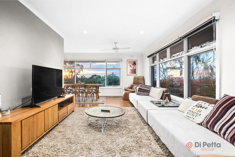 Photo - 45 Volitans Avenue, Mount Eliza VIC 3930 - Image 3