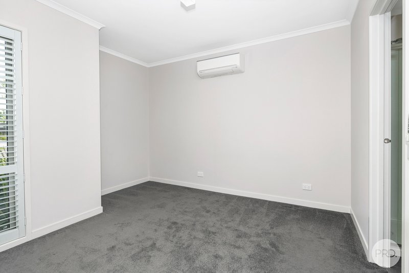 Photo - 45 Warburton Drive, Lucas VIC 3350 - Image 7