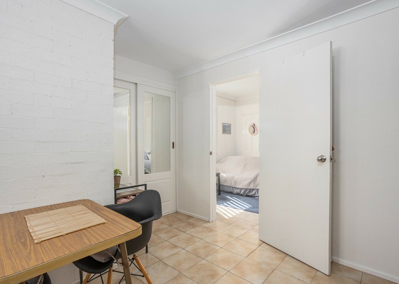 Photo - 4/5 Waterman Street, Old Bar NSW 2430 - Image 4