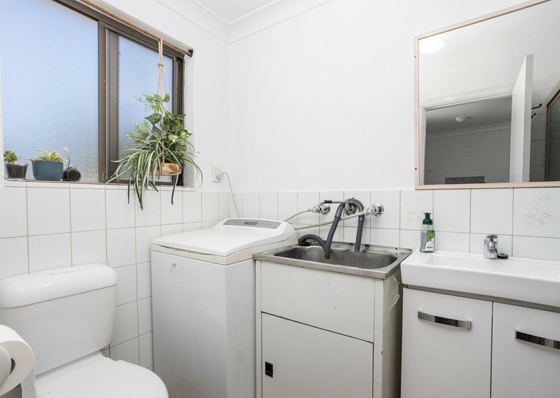 Photo - 4/5 Waterman Street, Old Bar NSW 2430 - Image 7