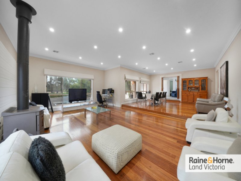 Photo - 45 Watsons Road, Sunbury VIC 3429 - Image 16