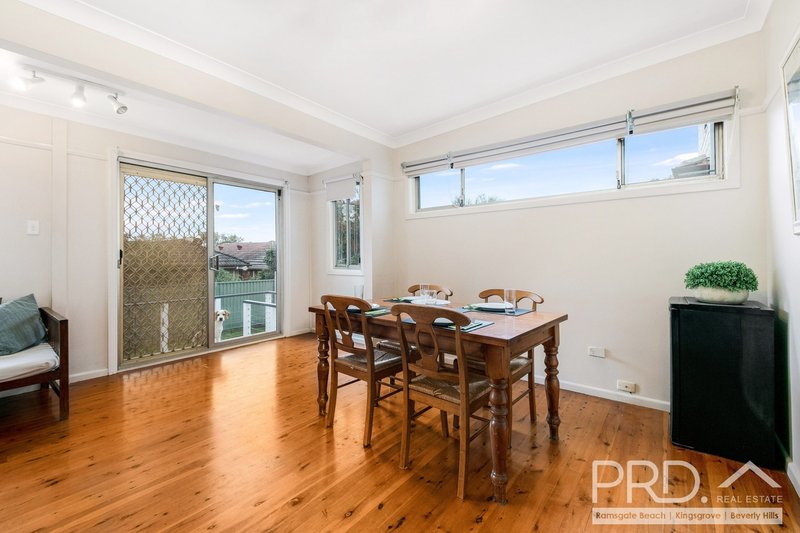 Photo - 45 Welfare Avenue South, Narwee NSW 2209 - Image 4