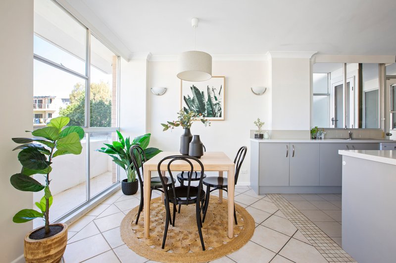 Photo - 4/5 Westminster Avenue, Dee Why NSW 2099 - Image 5