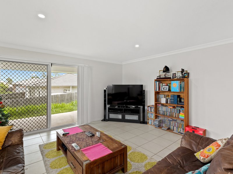 Photo - 45 Wild Iris Terrace, Springfield Lakes QLD 4300 - Image 7