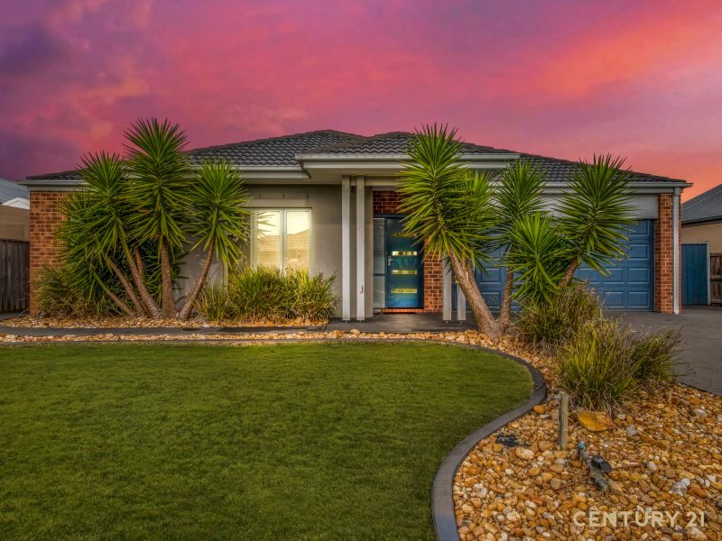 45 Winneke Way, Pakenham VIC 3810