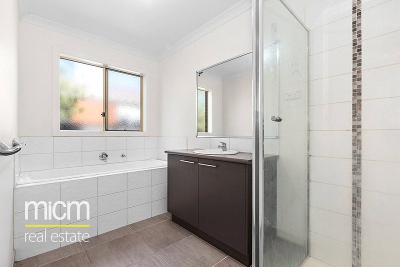 Photo - 45 Winona Circuit, Tarneit VIC 3029 - Image 10