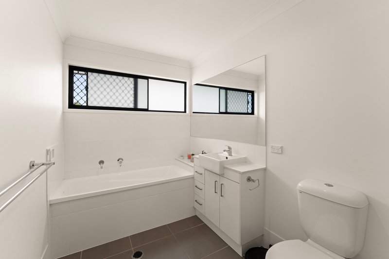 Photo - 4/5 Wyatt Crescent, Mango Hill QLD 4509 - Image 10