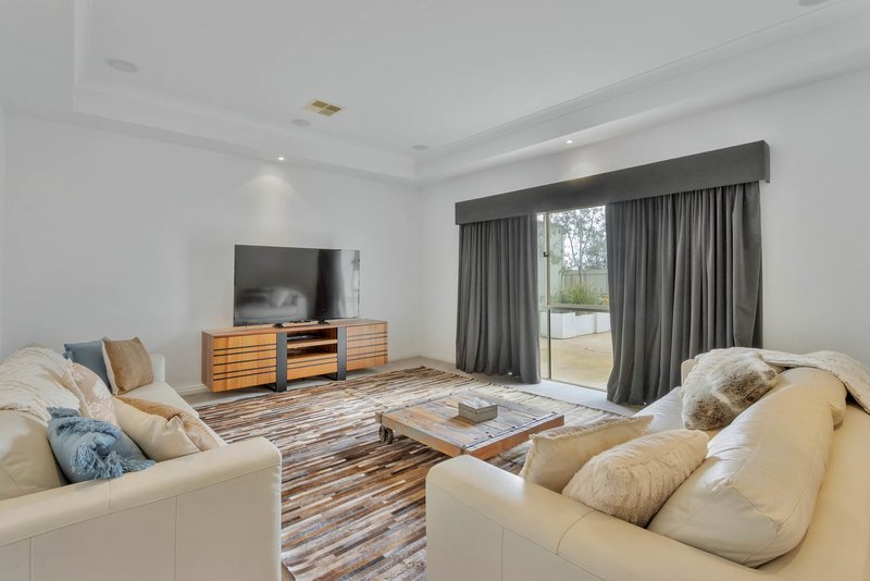 Photo - 45 Wylie Road, Lower Light SA 5501 - Image 9