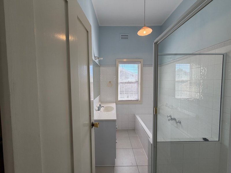 Photo - 45 Yambo Street, Morisset NSW 2264 - Image 8