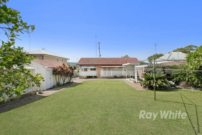 Photo - 45 York Street, Teralba NSW 2284 - Image 12