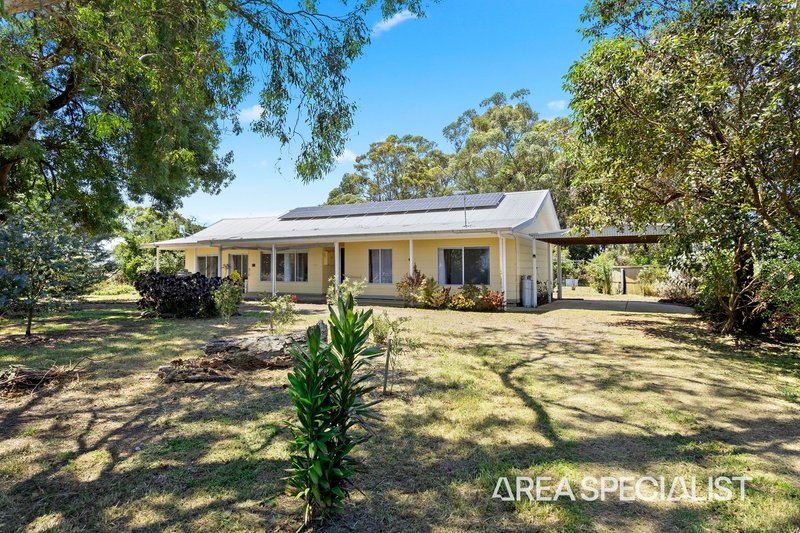 450 Little Road, Iona VIC 3815