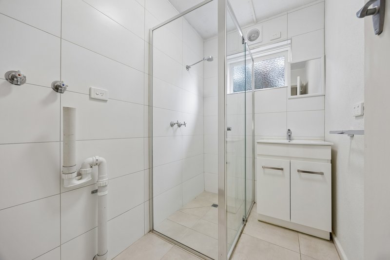 Photo - 4/500 Main Street, Mordialloc VIC 3195 - Image 7