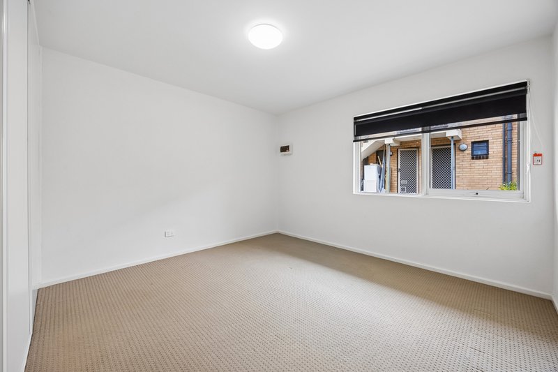 Photo - 4/500 Main Street, Mordialloc VIC 3195 - Image 8
