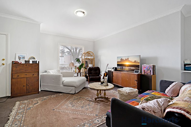 Photo - 4/502 Lydiard Street North, Soldiers Hill VIC 3350 - Image 2