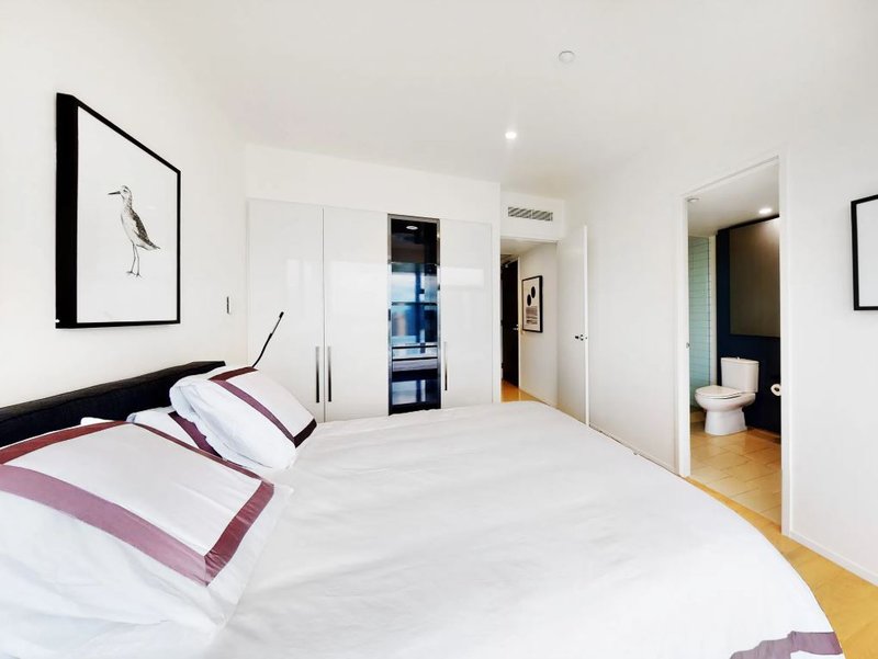 Photo - 4504/7 Riverside Quay, Southbank VIC 3006 - Image 6