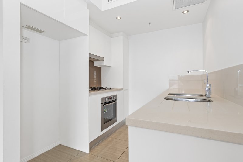 Photo - 4505/43 Herschel Street, Brisbane City QLD 4000 - Image 4