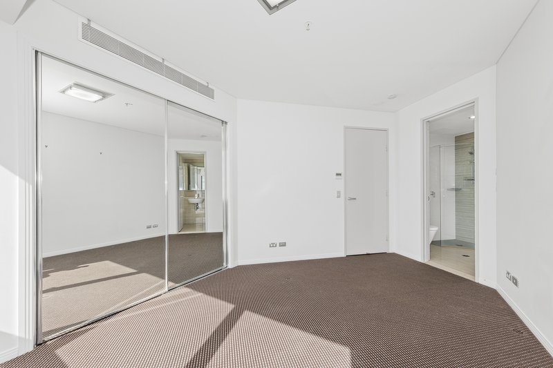 Photo - 4505/43 Herschel Street, Brisbane City QLD 4000 - Image 7