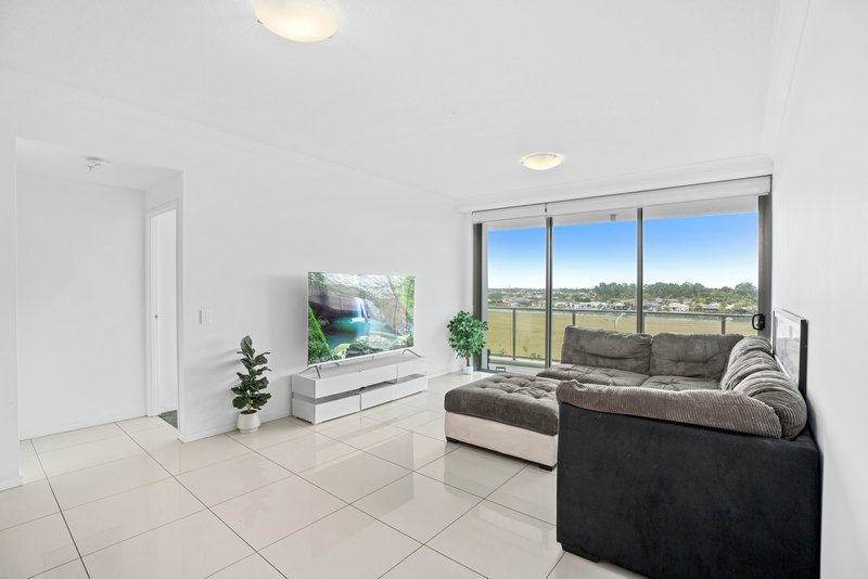 Photo - 4507/25 East Quay Drive, Biggera Waters QLD 4216 - Image 3