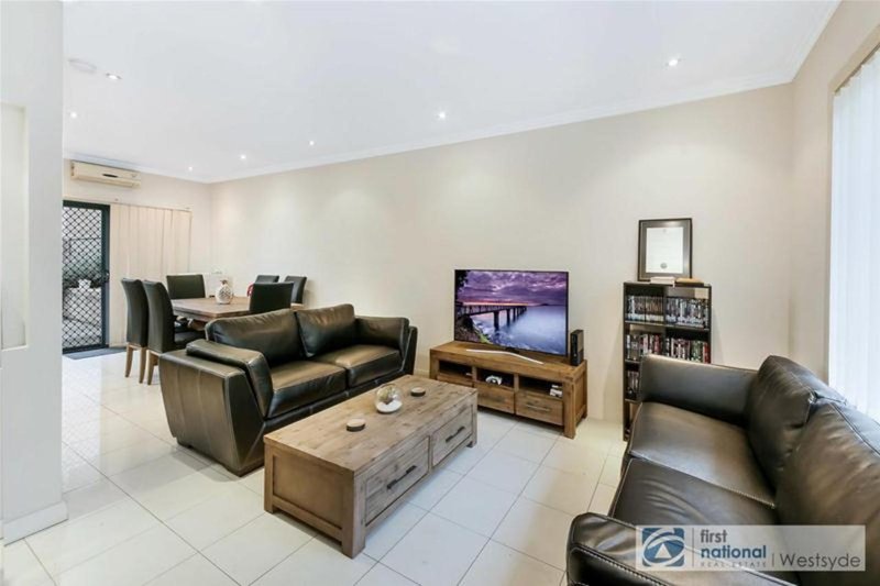 Photo - 4/509-511 Wentworth Avenue, Toongabbie NSW 2146 - Image 2