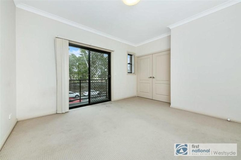 Photo - 4/509-511 Wentworth Avenue, Toongabbie NSW 2146 - Image 6