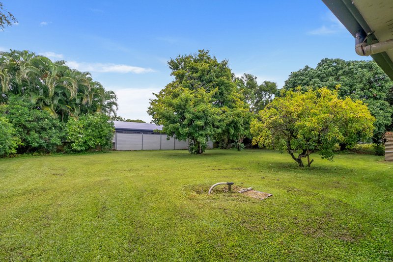 Photo - 451-453 Mccoombe Street, Mooroobool QLD 4870 - Image 22