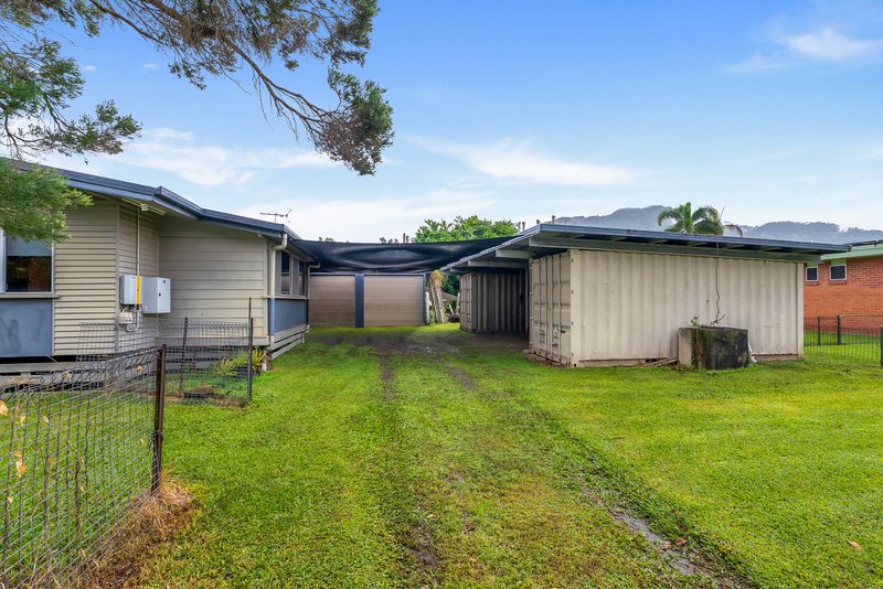 Photo - 451-453 Mccoombe Street, Mooroobool QLD 4870 - Image 23