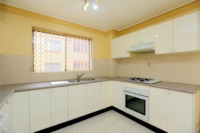 Photo - 4/51-53 Cairds Avenue, Bankstown NSW 2200 - Image 3