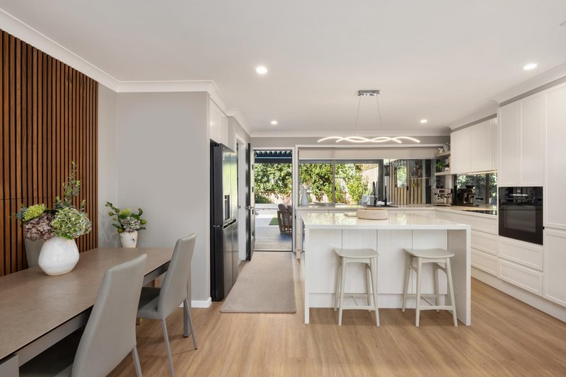 Photo - 4/51-53 Darley Street East , Mona Vale NSW 2103 - Image 4