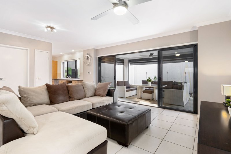 Photo - 45/1 Celestial Court, Carina QLD 4152 - Image 3