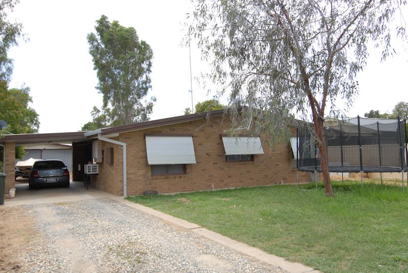 Photo - 451 Henry Street, Deniliquin NSW 2710 - Image 1
