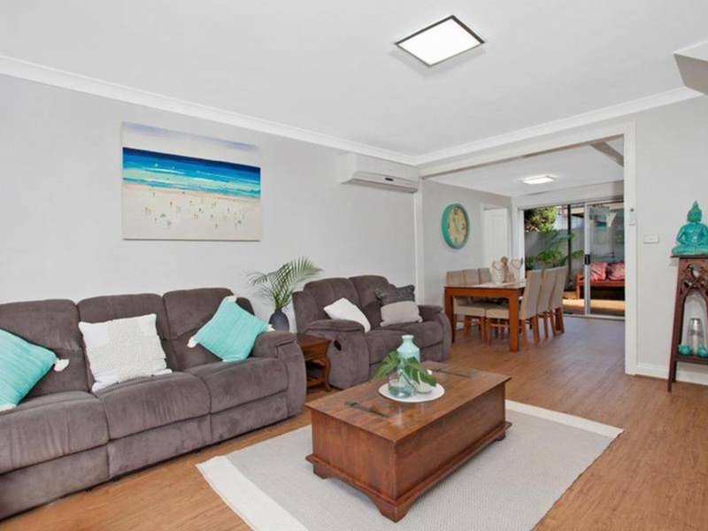 Photo - 4/51 Lynwood Avenue, Dee Why NSW 2099 - Image 5