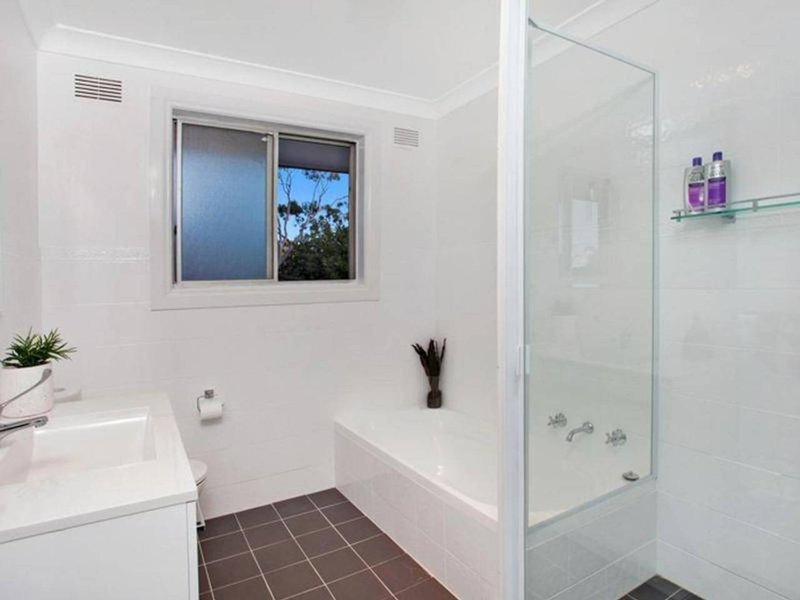 Photo - 4/51 Lynwood Avenue, Dee Why NSW 2099 - Image 9