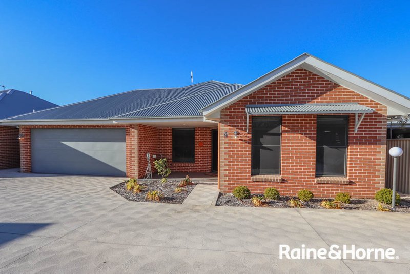 4/51 Stewart Street, Bathurst NSW 2795