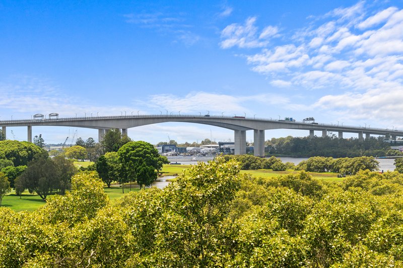 Photo - 4510/18 Parkside Circuit, Hamilton QLD 4007 - Image 1