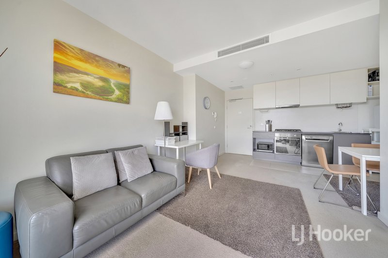 Photo - 4510/568 Collins Street, Melbourne VIC 3000 - Image 2