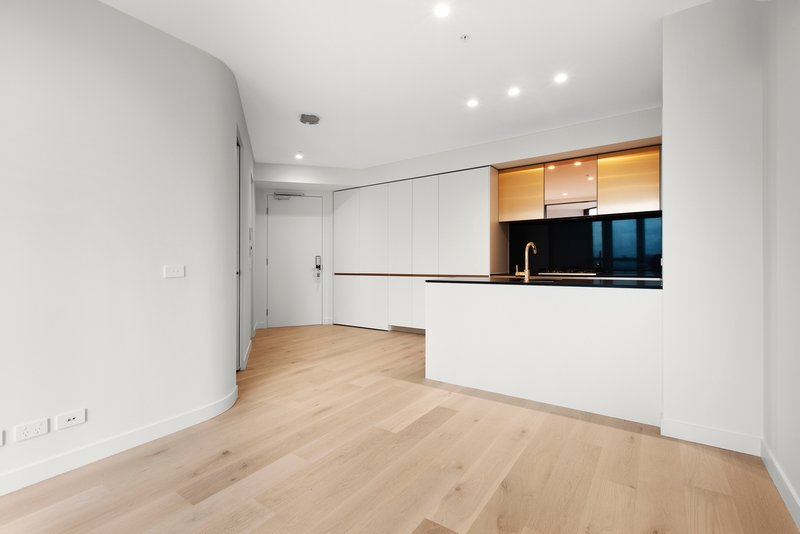 Photo - 4512/228 La Trobe Street, Melbourne VIC 3004 - Image 1