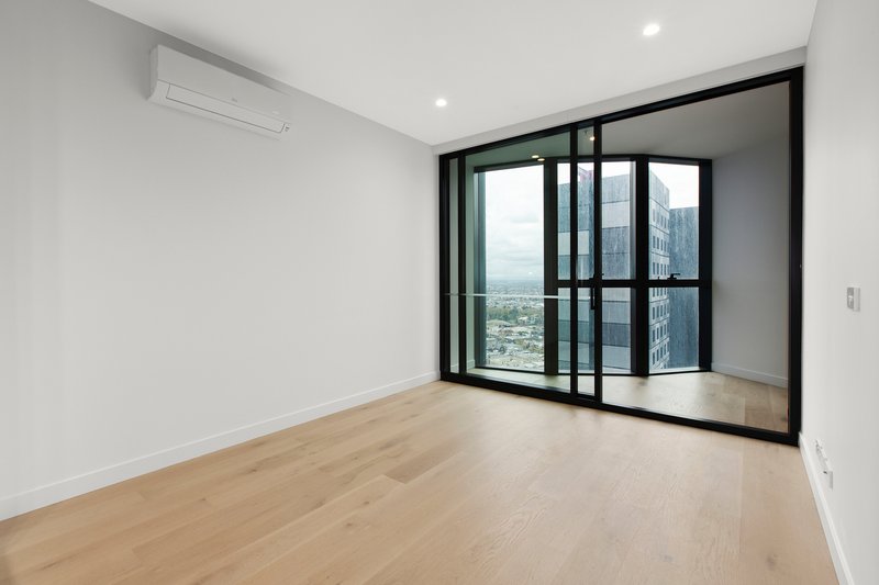 Photo - 4512/228 La Trobe Street, Melbourne VIC 3004 - Image 3