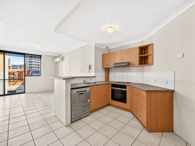 Photo - 45/190 Hay Street, East Perth WA 6004 - Image 9