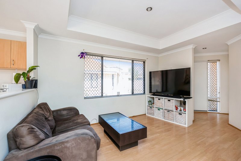 Photo - 4/52 Sayer Street, Midland WA 6056 - Image 6