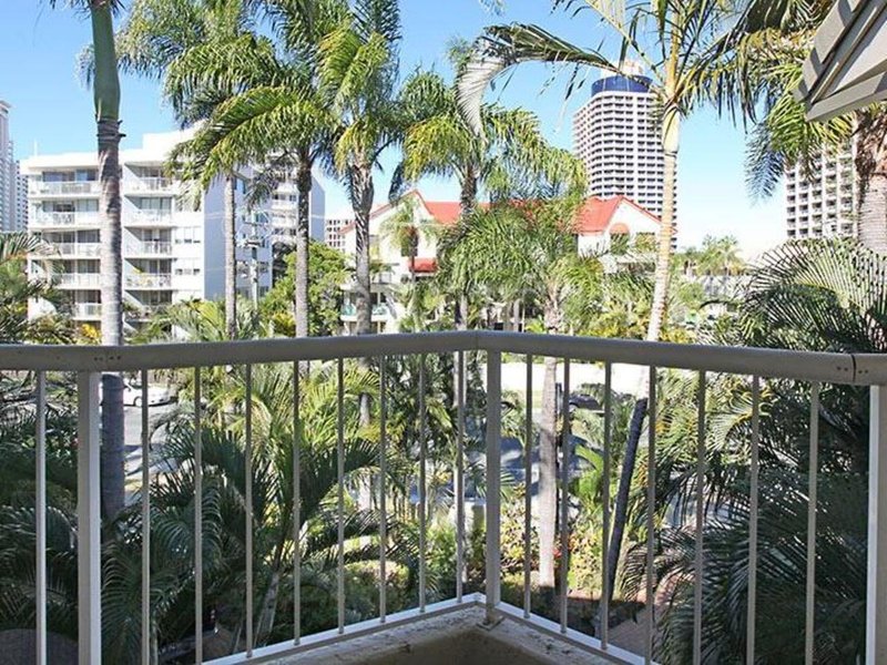 Photo - 45/23 Wharf Road, Surfers Paradise QLD 4217 - Image 6