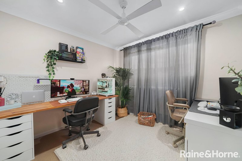 Photo - 4/52A Atlantic Boulevard, Glenfield NSW 2167 - Image 5