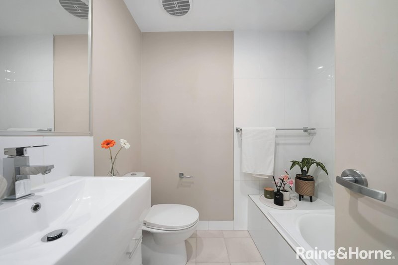 Photo - 4/52A Atlantic Boulevard, Glenfield NSW 2167 - Image 10