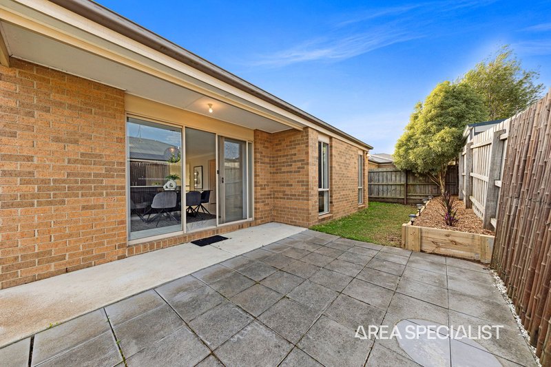 Photo - 4/53 Ebony Drive, Pakenham VIC 3810 - Image 13